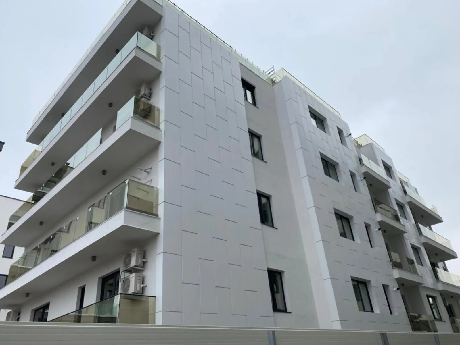 Carol Residence — vedere 4